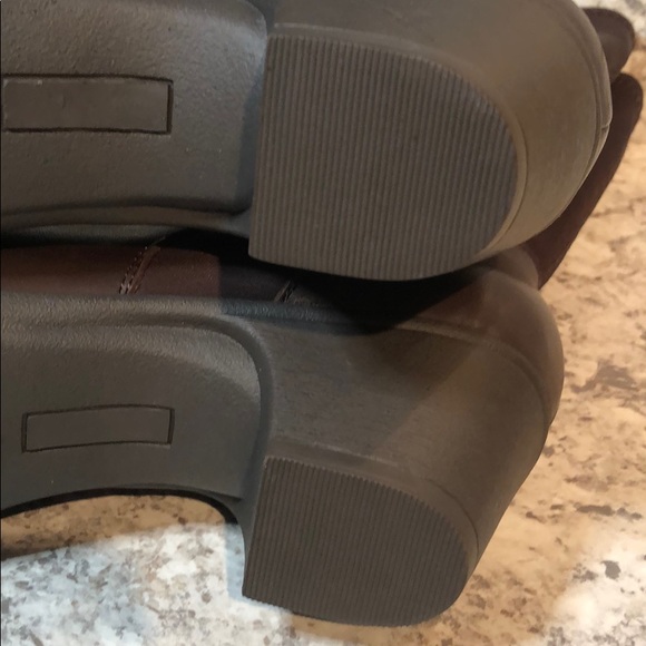 NWT Pure Sole Radisson Brown Leather Heeled Boot - Picture 11 of 12